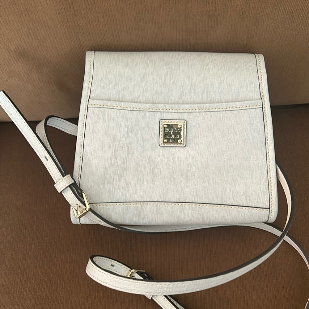 Dooney and Bourke Santiago leather cross body